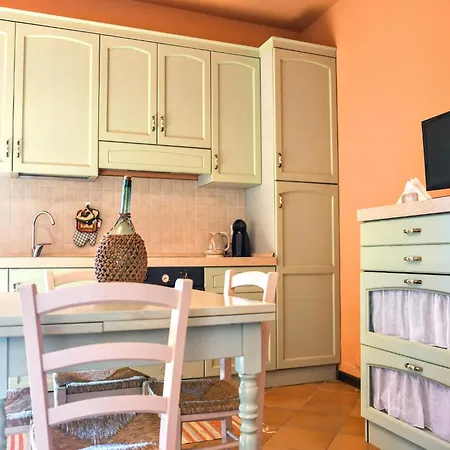 Stella Del Mattino, Near The Sea *