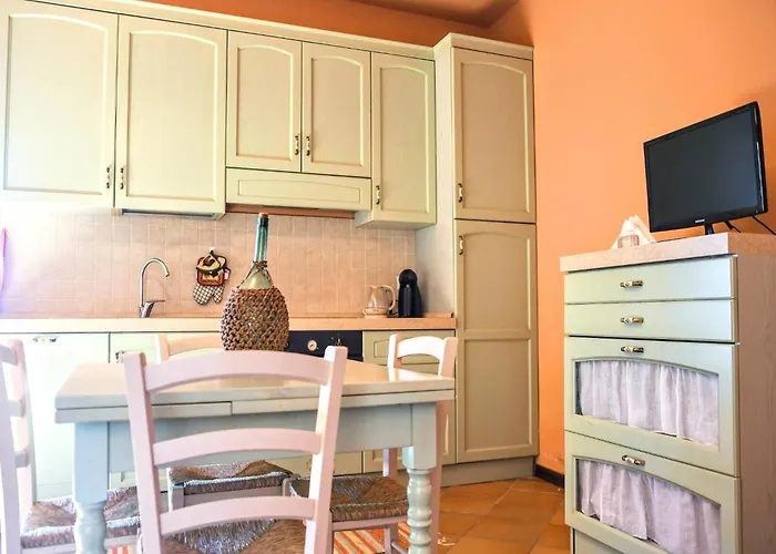 Stella Del Mattino, Near The Sea *